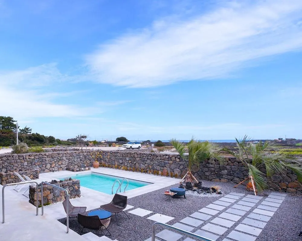 Guest house Window Lounge Poolvilla Jeju