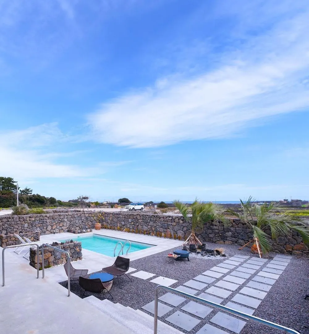 Guest house Window Lounge Poolvilla Jeju South Korea